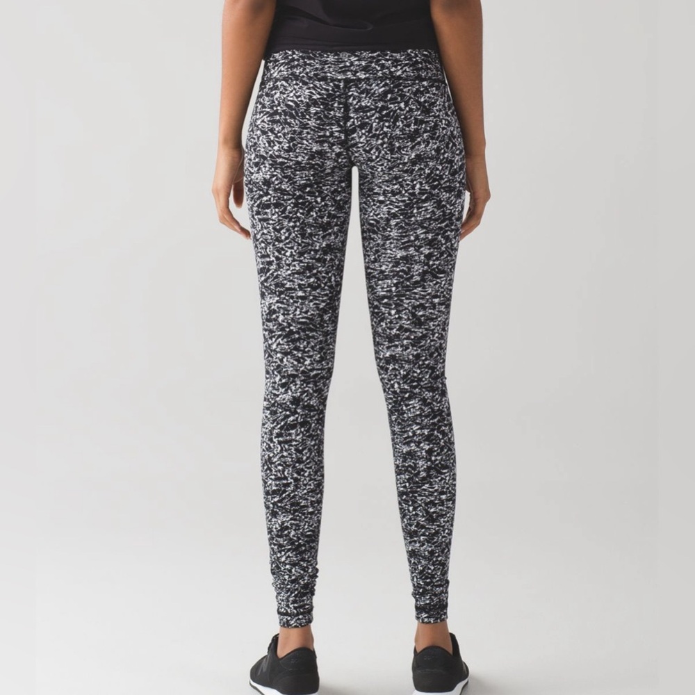 Lululemon Leggings (W-15, R-8, IS-30)